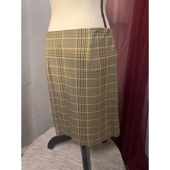 Cabi, Pastime Plaid Tailored Suit, size Medium - Picture 16 of 16